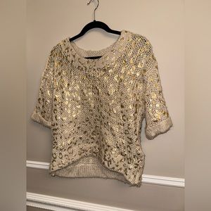 Short sleeve sweater